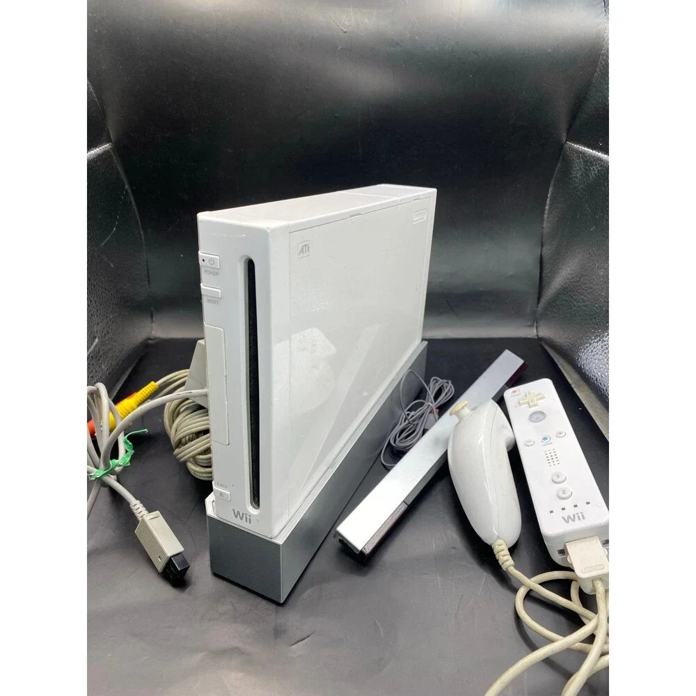 Nintendo Wii Console Authentic part controller, OEM White GameCube Support